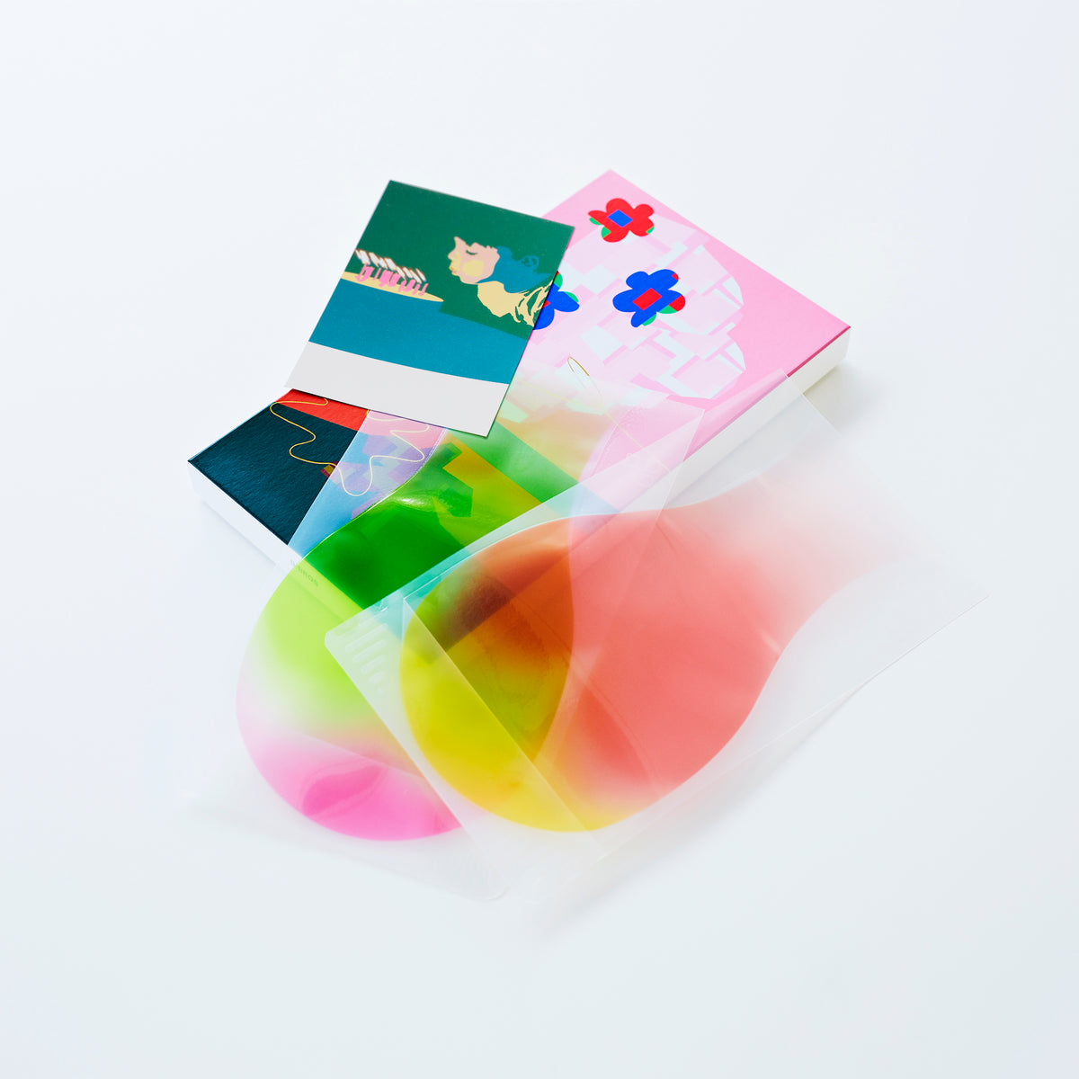 フラワーベースとカードのギフト「Happy Birthday」pink（ギフト包装